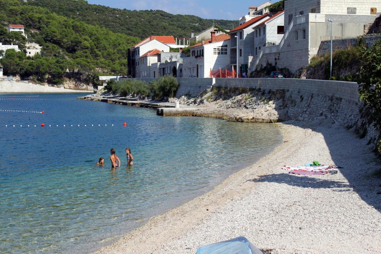 Apartments By The Sea Pucisca, Brac - 770 Eksteriør billede